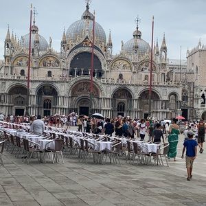 Meet your Posher, Delphine